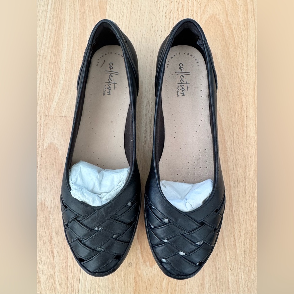 Clarks Gracelin Maze, a ballet-style flat from the "Collection by Clarks" line. - Picture 4 of 5